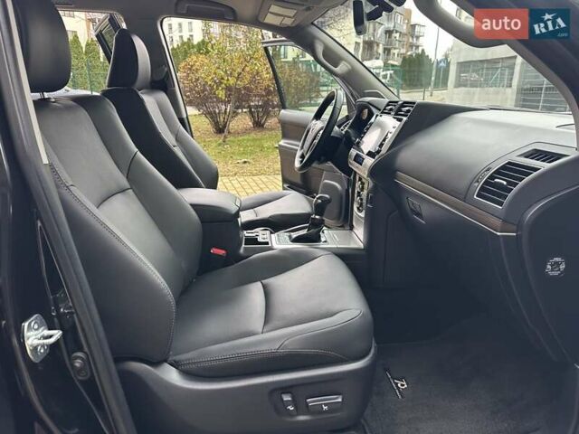 Черный Тойота Ленд Крузер Прадо, объемом двигателя 2.76 л и пробегом 87 тыс. км за 52700 $, фото 39 на Automoto.ua