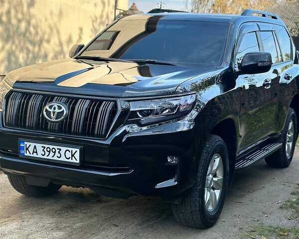 Тойота Ленд Крузер Прадо 2022 в Сарнах на Automoto.ua Черный Тойота Ленд Крузер Прадо, объемом двигателя 2.76 л и пробегом 70 тыс. км за 48600 $, фото 10 на Automoto.ua
