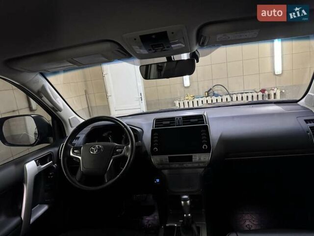 Чорний Тойота Ленд Крузер Прадо, об'ємом двигуна 2.8 л та пробігом 3 тис. км за 60999 $, фото 26 на Automoto.ua