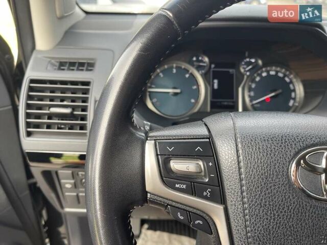 Черный Тойота Ленд Крузер Прадо, объемом двигателя 2.76 л и пробегом 117 тыс. км за 45900 $, фото 26 на Automoto.ua