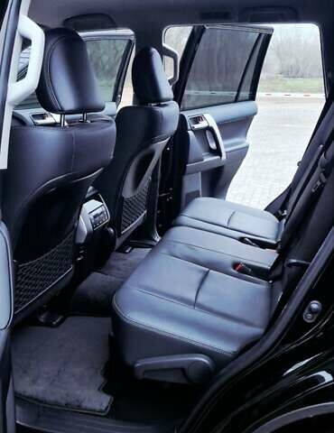 Чорний Тойота Ленд Крузер Прадо, об'ємом двигуна 2.76 л та пробігом 2 тис. км за 70000 $, фото 19 на Automoto.ua
