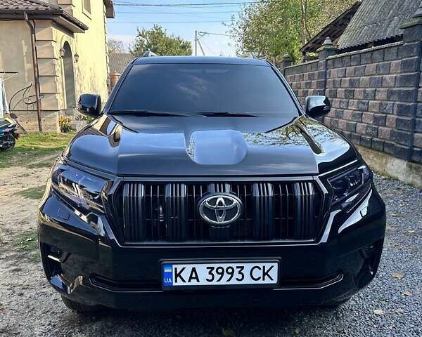 Тойота Ленд Крузер Прадо 2022 в Сарнах на Automoto.ua Черный Тойота Ленд Крузер Прадо, объемом двигателя 2.76 л и пробегом 70 тыс. км за 48600 $, фото 20 на Automoto.ua