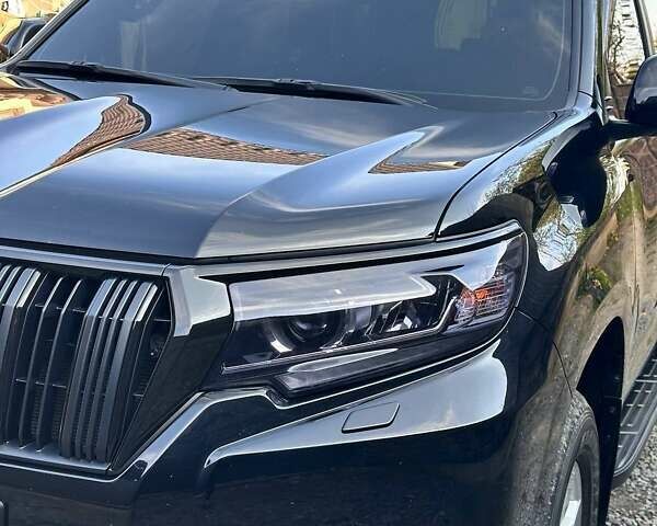 Тойота Ленд Крузер Прадо 2022 в Сарнах на Automoto.ua Черный Тойота Ленд Крузер Прадо, объемом двигателя 2.76 л и пробегом 70 тыс. км за 48600 $, фото 21 на Automoto.ua