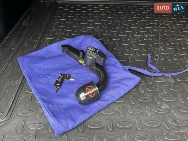 Черный Тойота Ленд Крузер Прадо, объемом двигателя 2.76 л и пробегом 118 тыс. км за 45900 $, фото 23 на Automoto.ua