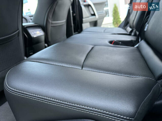 Черный Тойота Ленд Крузер Прадо, объемом двигателя 2.76 л и пробегом 93 тыс. км за 47500 $, фото 94 на Automoto.ua