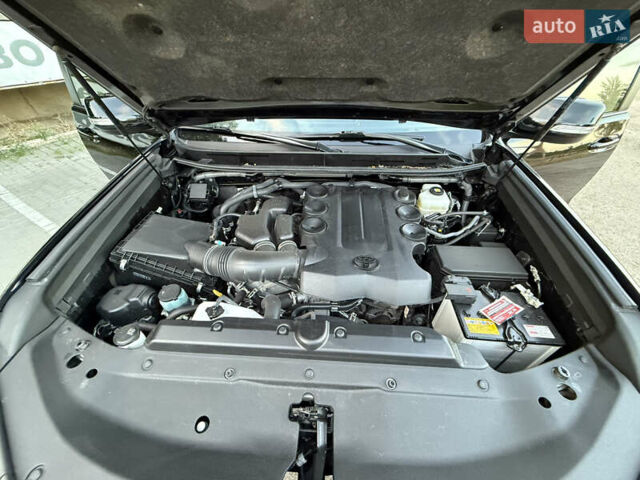 Чорний Тойота Ленд Крузер Прадо, об'ємом двигуна 3.96 л та пробігом 95 тис. км за 54000 $, фото 12 на Automoto.ua