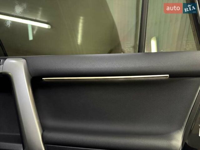 Чорний Тойота Ленд Крузер Прадо, об'ємом двигуна 2.8 л та пробігом 3 тис. км за 60999 $, фото 25 на Automoto.ua