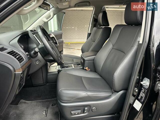 Черный Тойота Ленд Крузер Прадо, объемом двигателя 2.76 л и пробегом 87 тыс. км за 52700 $, фото 45 на Automoto.ua