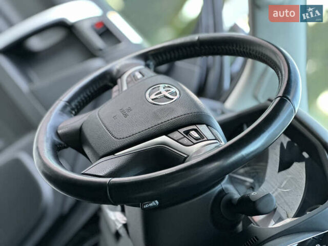 Черный Тойота Ленд Крузер Прадо, объемом двигателя 2.76 л и пробегом 93 тыс. км за 47500 $, фото 99 на Automoto.ua