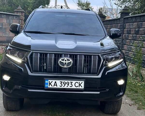 Тойота Ленд Крузер Прадо 2022 в Сарнах на Automoto.ua Черный Тойота Ленд Крузер Прадо, объемом двигателя 2.76 л и пробегом 70 тыс. км за 48600 $, фото 17 на Automoto.ua