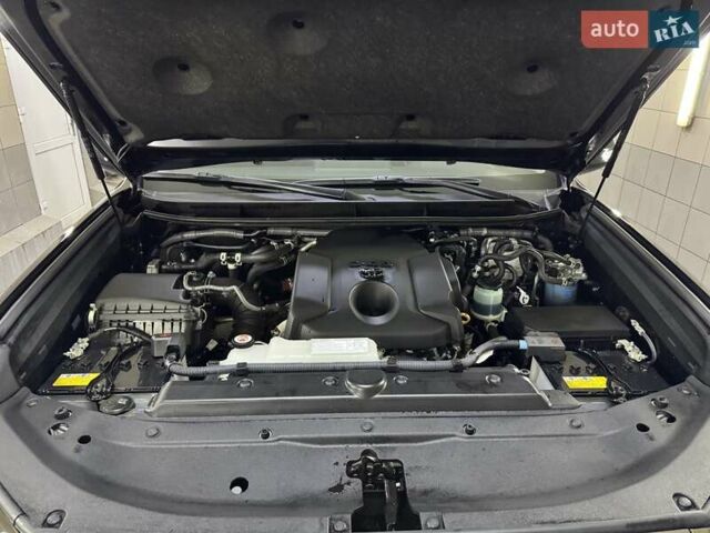 Чорний Тойота Ленд Крузер Прадо, об'ємом двигуна 2.8 л та пробігом 3 тис. км за 60999 $, фото 43 на Automoto.ua