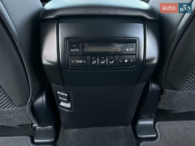 Черный Тойота Ленд Крузер Прадо, объемом двигателя 2.76 л и пробегом 93 тыс. км за 47500 $, фото 114 на Automoto.ua