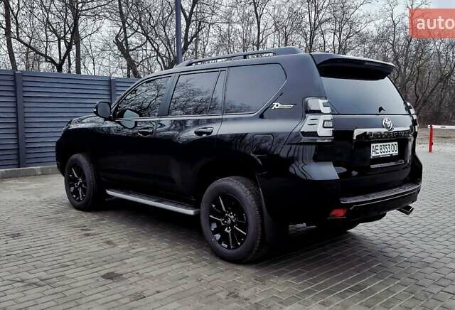 Чорний Тойота Ленд Крузер Прадо, об'ємом двигуна 2.76 л та пробігом 2 тис. км за 70000 $, фото 5 на Automoto.ua