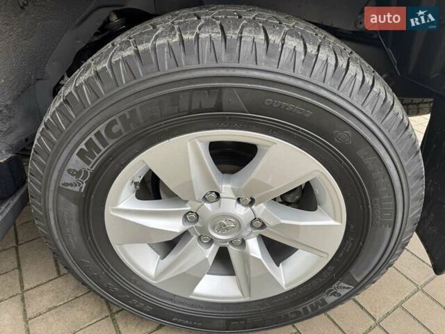 Черный Тойота Ленд Крузер Прадо, объемом двигателя 2.76 л и пробегом 118 тыс. км за 45900 $, фото 25 на Automoto.ua