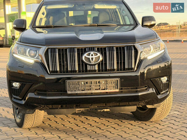 Черный Тойота Ленд Крузер Прадо, объемом двигателя 2.7 л и пробегом 67 тыс. км за 52500 $, фото 4 на Automoto.ua