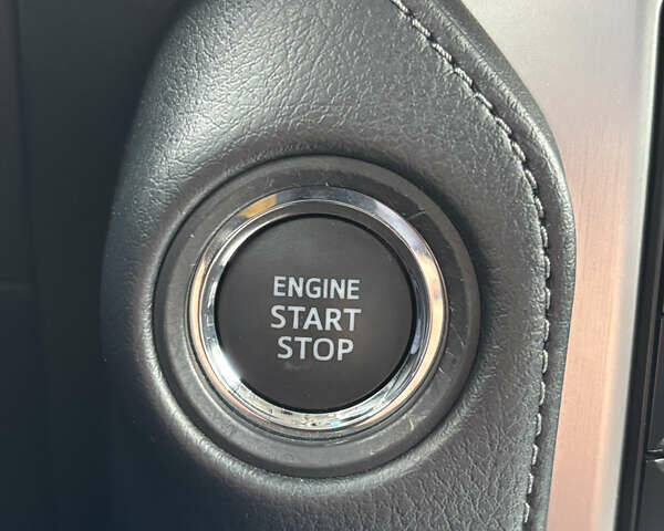 Черный Тойота Ленд Крузер Прадо, объемом двигателя 2.8 л и пробегом 33 тыс. км за 58000 $, фото 8 на Automoto.ua