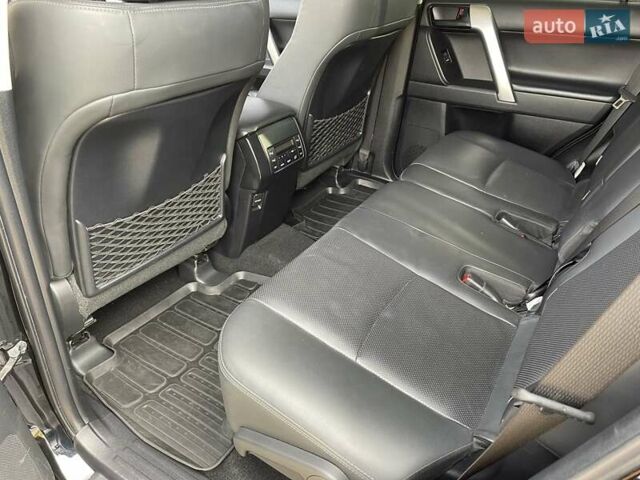 Черный Тойота Ленд Крузер Прадо, объемом двигателя 2.76 л и пробегом 117 тыс. км за 45900 $, фото 27 на Automoto.ua