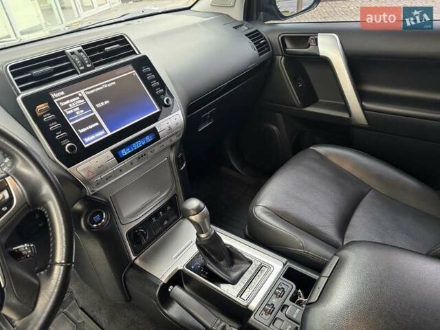 Черный Тойота Ленд Крузер Прадо, объемом двигателя 2.76 л и пробегом 118 тыс. км за 45900 $, фото 29 на Automoto.ua