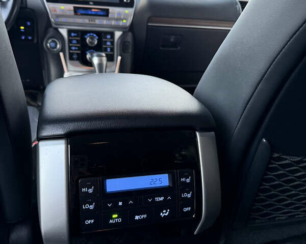 Чорний Тойота Ленд Крузер Прадо, об'ємом двигуна 3.96 л та пробігом 95 тис. км за 54000 $, фото 20 на Automoto.ua