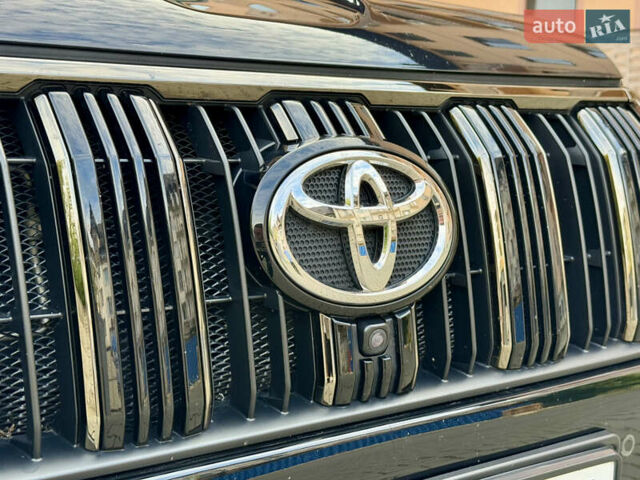 Чорний Тойота Ленд Крузер Прадо, об'ємом двигуна 2.76 л та пробігом 66 тис. км за 57000 $, фото 7 на Automoto.ua