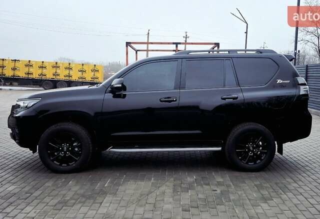 Чорний Тойота Ленд Крузер Прадо, об'ємом двигуна 2.76 л та пробігом 2 тис. км за 70000 $, фото 4 на Automoto.ua