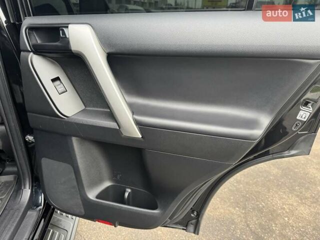 Черный Тойота Ленд Крузер Прадо, объемом двигателя 2.76 л и пробегом 118 тыс. км за 45900 $, фото 39 на Automoto.ua