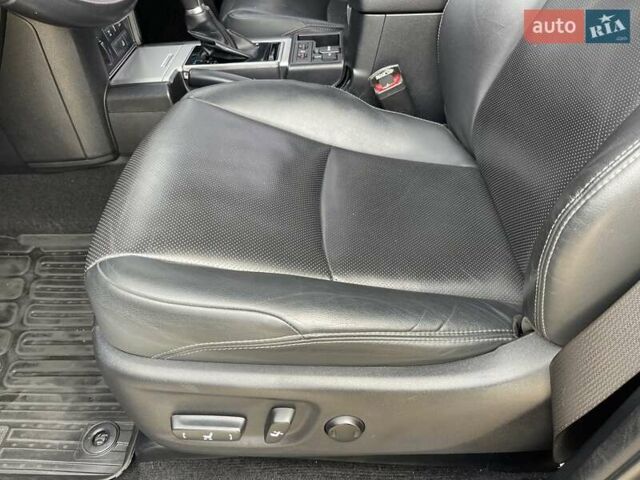 Черный Тойота Ленд Крузер Прадо, объемом двигателя 2.76 л и пробегом 117 тыс. км за 45900 $, фото 28 на Automoto.ua