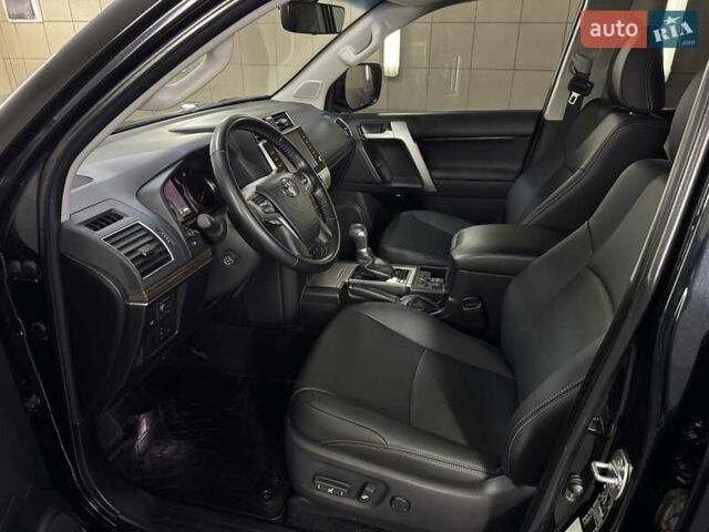 Чорний Тойота Ленд Крузер Прадо, об'ємом двигуна 2.8 л та пробігом 3 тис. км за 60999 $, фото 17 на Automoto.ua