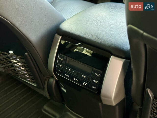 Чорний Тойота Ленд Крузер Прадо, об'ємом двигуна 2.76 л та пробігом 66 тис. км за 57000 $, фото 19 на Automoto.ua