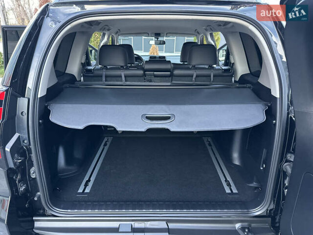 Черный Тойота Ленд Крузер Прадо, объемом двигателя 2.76 л и пробегом 93 тыс. км за 47500 $, фото 119 на Automoto.ua