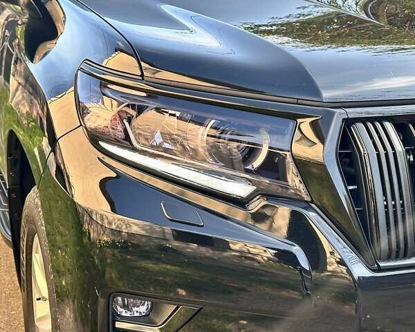 Тойота Ленд Крузер Прадо 2022 в Сарнах на Automoto.ua Черный Тойота Ленд Крузер Прадо, объемом двигателя 2.76 л и пробегом 70 тыс. км за 48600 $, фото 26 на Automoto.ua