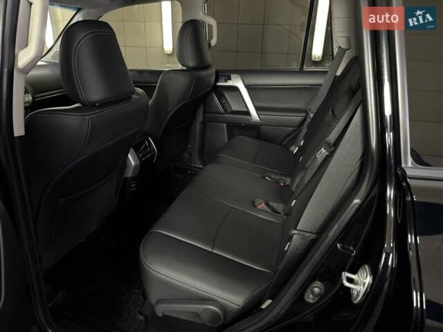 Чорний Тойота Ленд Крузер Прадо, об'ємом двигуна 2.8 л та пробігом 3 тис. км за 60999 $, фото 19 на Automoto.ua