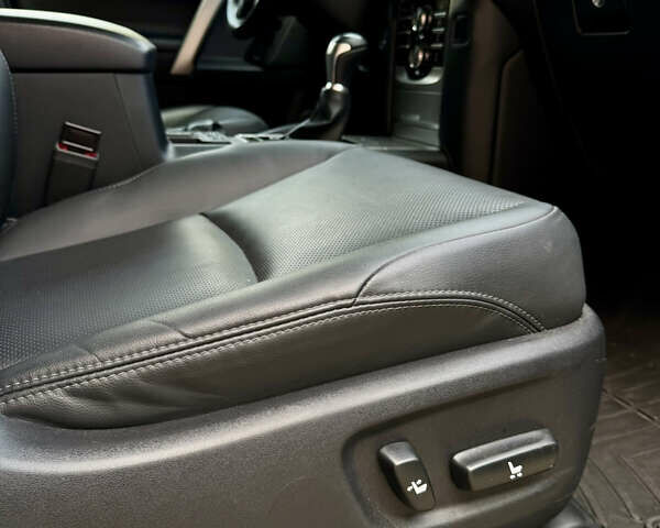 Чорний Тойота Ленд Крузер Прадо, об'ємом двигуна 2.76 л та пробігом 66 тис. км за 57000 $, фото 28 на Automoto.ua