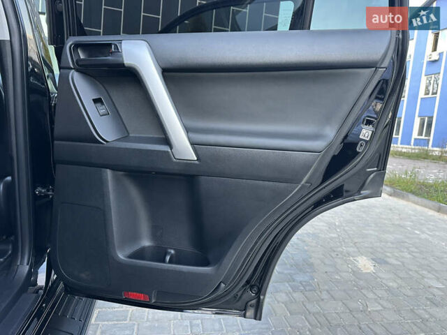 Черный Тойота Ленд Крузер Прадо, объемом двигателя 2.76 л и пробегом 93 тыс. км за 47500 $, фото 110 на Automoto.ua