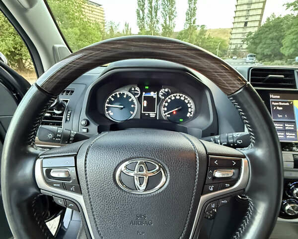 Чорний Тойота Ленд Крузер Прадо, об'ємом двигуна 3.96 л та пробігом 95 тис. км за 54000 $, фото 17 на Automoto.ua