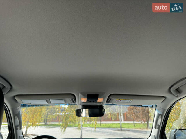 Чорний Тойота Ленд Крузер Прадо, об'ємом двигуна 2.76 л та пробігом 146 тис. км за 49300 $, фото 30 на Automoto.ua