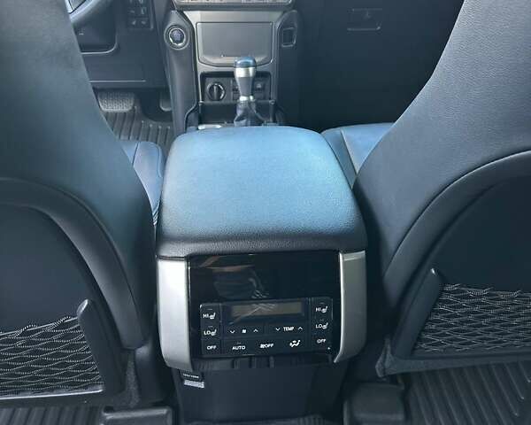 Черный Тойота Ленд Крузер Прадо, объемом двигателя 2.76 л и пробегом 72 тыс. км за 55000 $, фото 21 на Automoto.ua