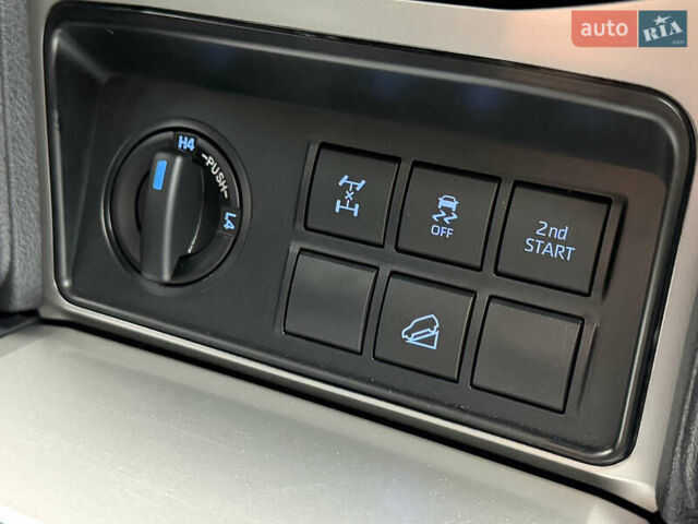 Черный Тойота Ленд Крузер Прадо, объемом двигателя 2.76 л и пробегом 59 тыс. км за 49500 $, фото 20 на Automoto.ua