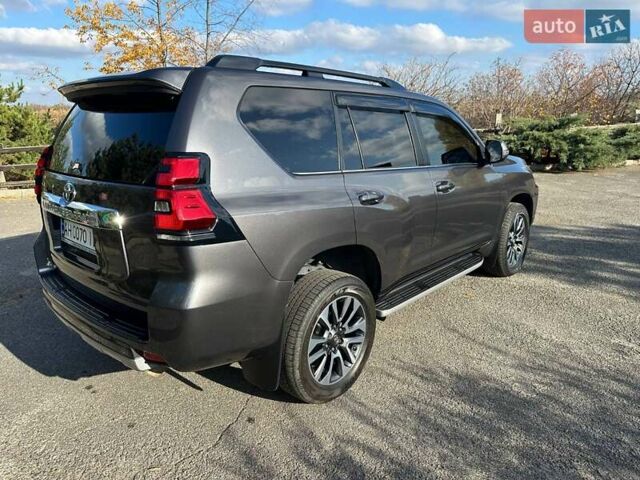 Черный Тойота Ленд Крузер Прадо, объемом двигателя 2.76 л и пробегом 72 тыс. км за 55000 $, фото 3 на Automoto.ua