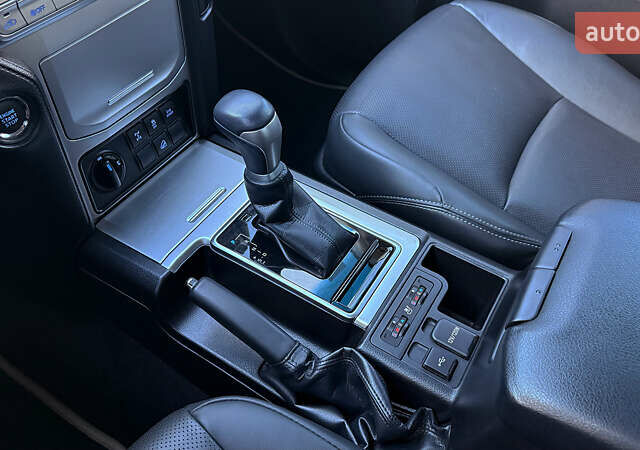 Черный Тойота Ленд Крузер Прадо, объемом двигателя 2.76 л и пробегом 41 тыс. км за 52000 $, фото 20 на Automoto.ua