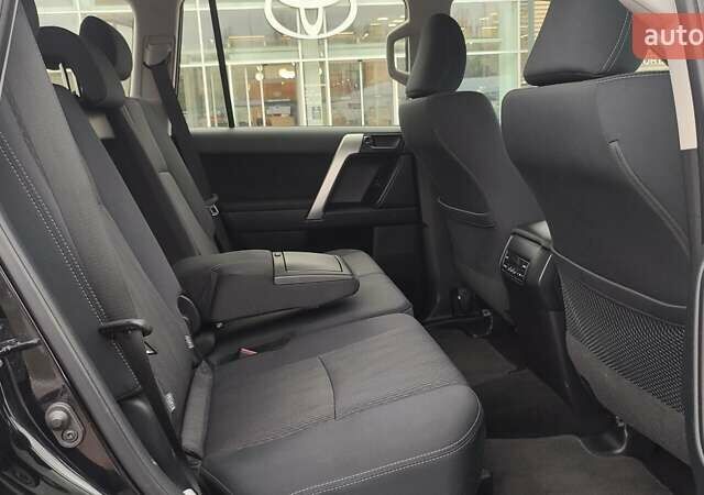 Чорний Тойота Ленд Крузер Прадо, об'ємом двигуна 2.76 л та пробігом 62 тис. км за 46643 $, фото 9 на Automoto.ua