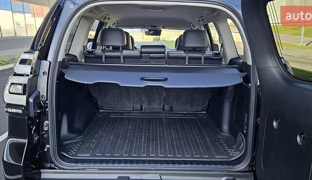 Чорний Тойота Ленд Крузер Прадо, об'ємом двигуна 2.76 л та пробігом 45 тис. км за 61000 $, фото 20 на Automoto.ua