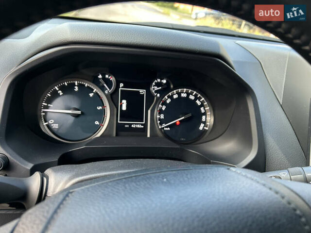 Черный Тойота Ленд Крузер Прадо, объемом двигателя 2.76 л и пробегом 42 тыс. км за 55000 $, фото 5 на Automoto.ua