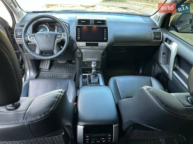 Черный Тойота Ленд Крузер Прадо, объемом двигателя 2.76 л и пробегом 72 тыс. км за 55000 $, фото 31 на Automoto.ua