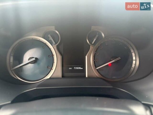 Чорний Тойота Ленд Крузер Прадо, об'ємом двигуна 2.76 л та пробігом 70 тис. км за 53490 $, фото 9 на Automoto.ua