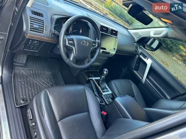 Черный Тойота Ленд Крузер Прадо, объемом двигателя 2.76 л и пробегом 72 тыс. км за 55000 $, фото 22 на Automoto.ua