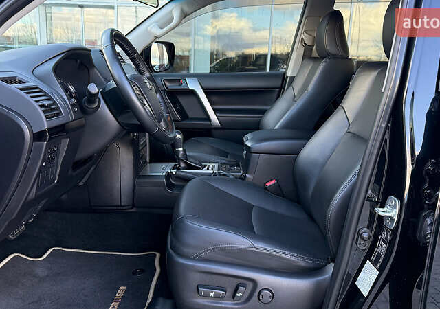 Черный Тойота Ленд Крузер Прадо, объемом двигателя 2.76 л и пробегом 41 тыс. км за 52000 $, фото 11 на Automoto.ua