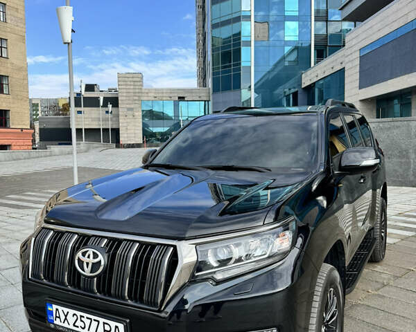 Чорний Тойота Ленд Крузер Прадо, об'ємом двигуна 2.76 л та пробігом 49 тис. км за 55500 $, фото 1 на Automoto.ua