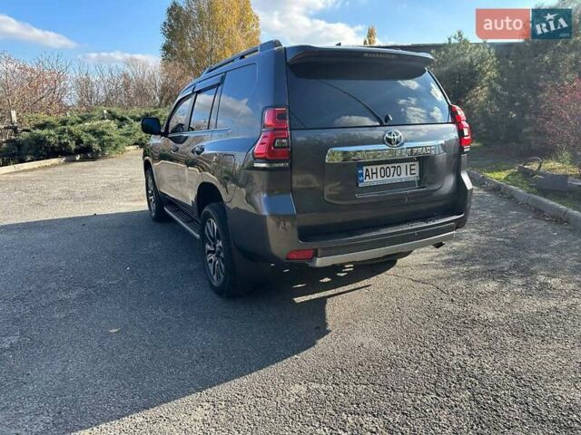 Черный Тойота Ленд Крузер Прадо, объемом двигателя 2.76 л и пробегом 72 тыс. км за 55000 $, фото 2 на Automoto.ua