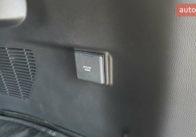 Черный Тойота Ленд Крузер Прадо, объемом двигателя 2.39 л и пробегом 26 тыс. км за 71000 $, фото 61 на Automoto.ua